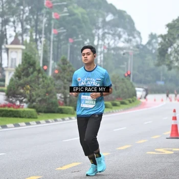 Runner Photo 7034881