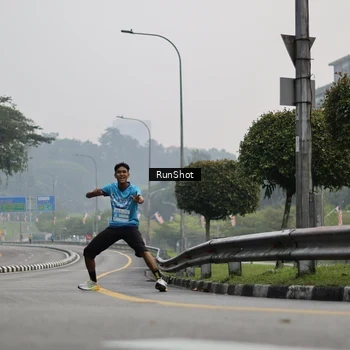 Runner Photo 7034898