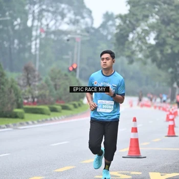 Runner Photo 7034900