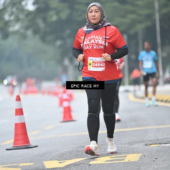 Runner Photo 7034904