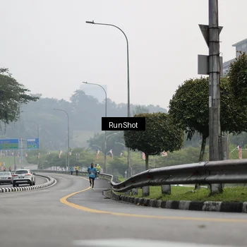 Runner Photo 7034915