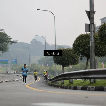 Runner Photo 7034957