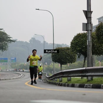 Runner Photo 7034981