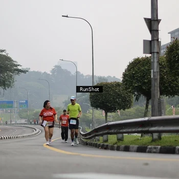 Runner Photo 7034984