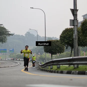 Runner Photo 7034987