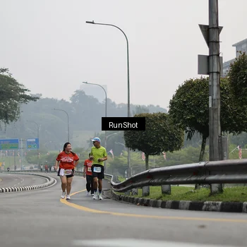 Runner Photo 7034988