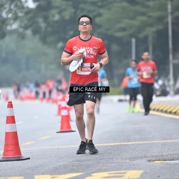 Runner Photo 7034999