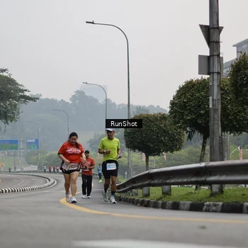 Runner Photo 7035006