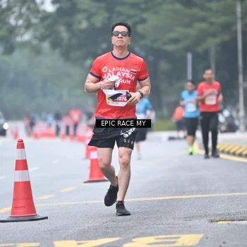 Runner Photo 7035010