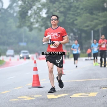 Runner Photo 7035012