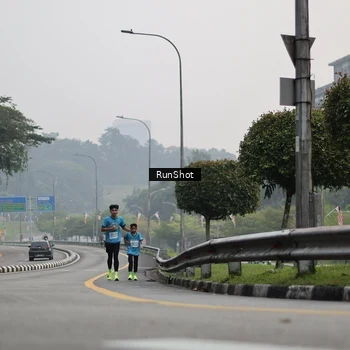 Runner Photo 7035017