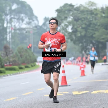 Runner Photo 7035030