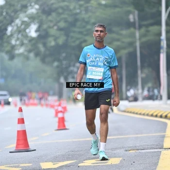 Runner Photo 7035043
