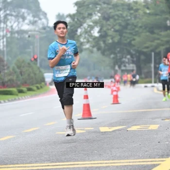 Runner Photo 7035061