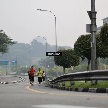 Runner Photo 7035063