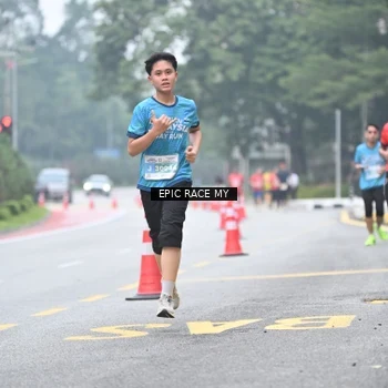 Runner Photo 7035066