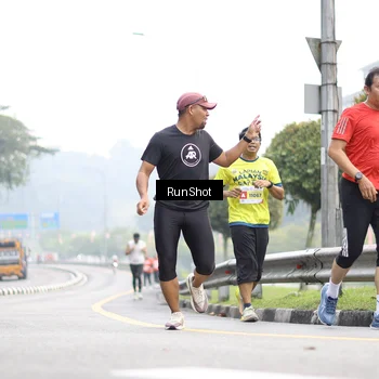 Runner Photo 7035090