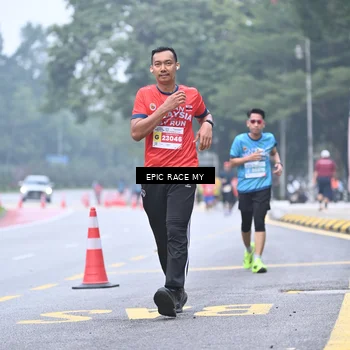 Runner Photo 7035094