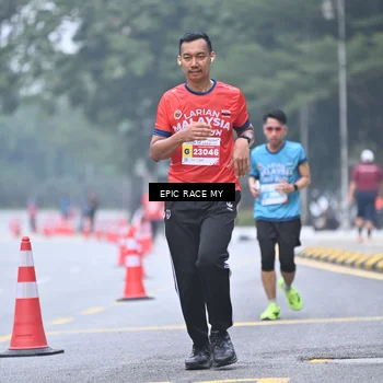 Runner Photo 7035101