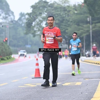 Runner Photo 7035109