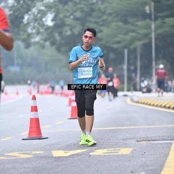 Runner Photo 7035117