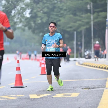 Runner Photo 7035128