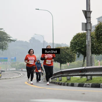 Runner Photo 7035131