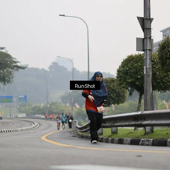 Runner Photo 7035145