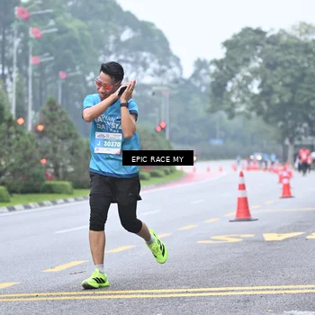 Runner Photo 7035146