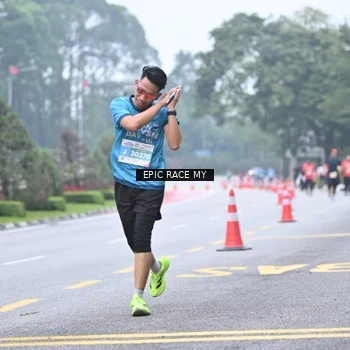 Runner Photo 7035152