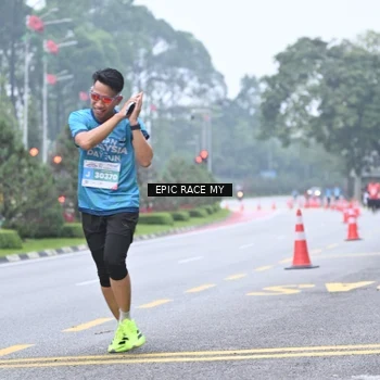 Runner Photo 7035160
