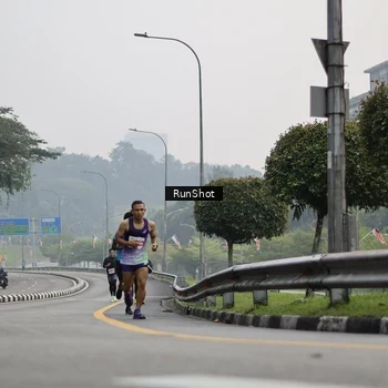 Runner Photo 7035161