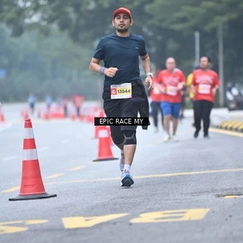 Runner Photo 7035164
