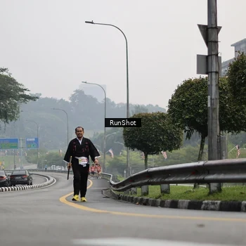 Runner Photo 7035173