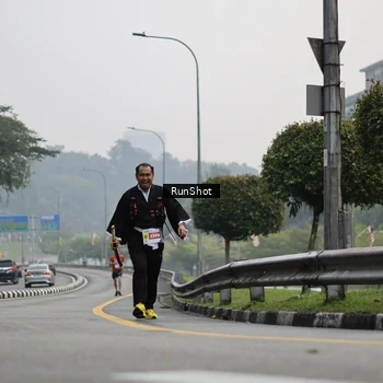 Runner Photo 7035176