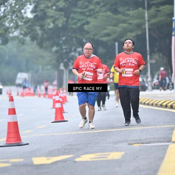 Runner Photo 7035181