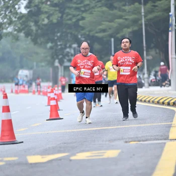 Runner Photo 7035183