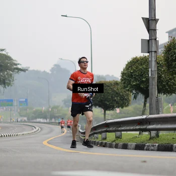 Runner Photo 7035187