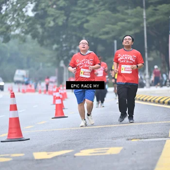 Runner Photo 7035189