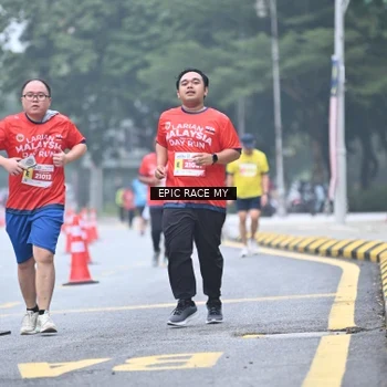 Runner Photo 7035204