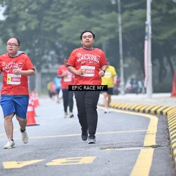 Runner Photo 7035205