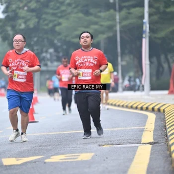 Runner Photo 7035208