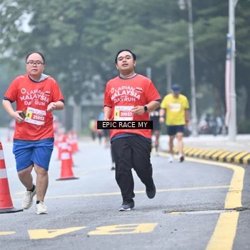 Runner Photo 7035220