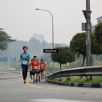Runner Photo 7035231