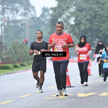 Runner Photo 7035250