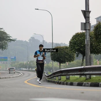 Runner Photo 7035282
