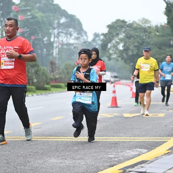 Runner Photo 7035290
