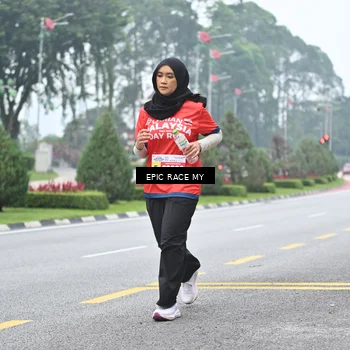 Runner Photo 7035301