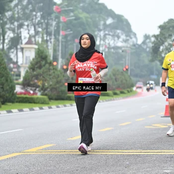 Runner Photo 7035305