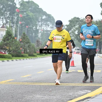 Runner Photo 7035308